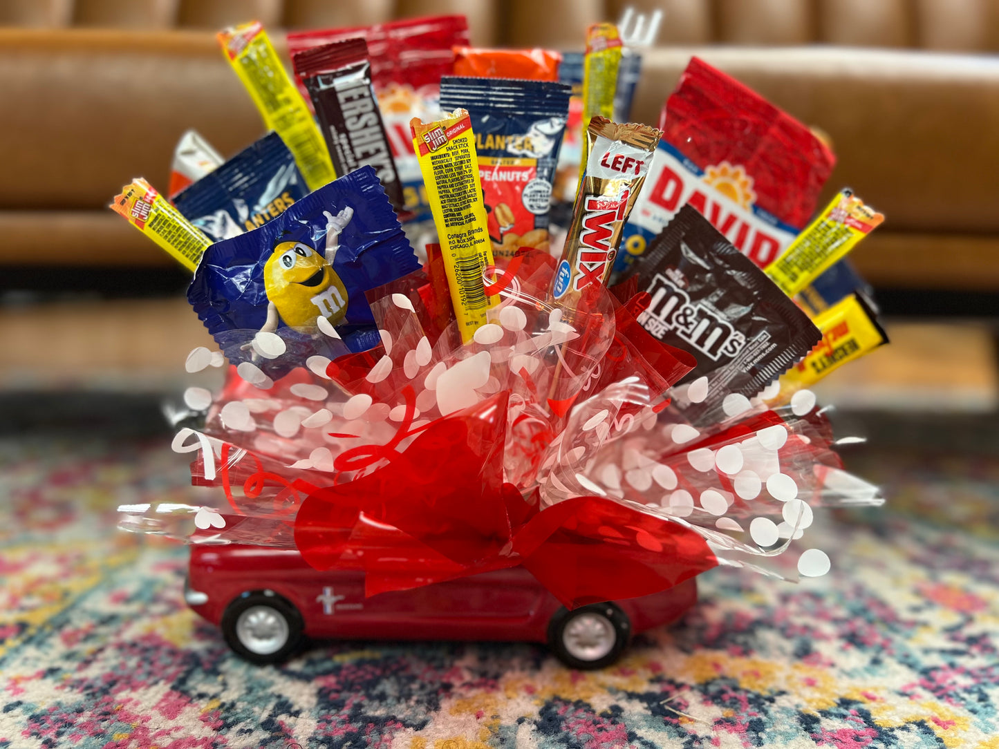 Mustang with Candy and Snacks – THE FLOWER BOX & GIFTS, Sweetwater TX