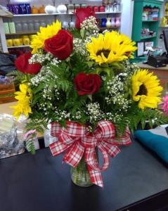Everyones Favorite Deluxe – THE FLOWER BOX & GIFTS, Sweetwater TX