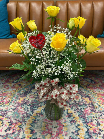 Dozen Yellow Roses – THE FLOWER BOX & GIFTS, Sweetwater TX